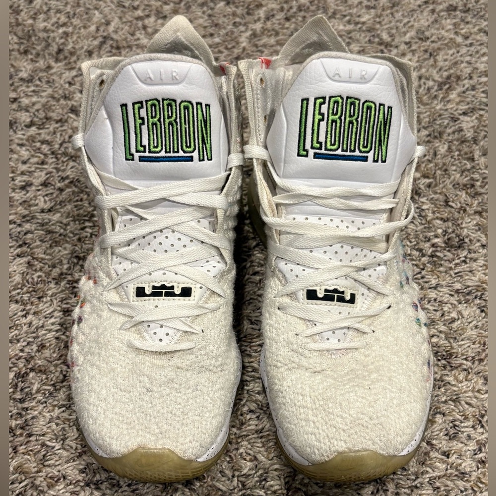 Nike LeBron 17 'Air Command Force Size 9.5